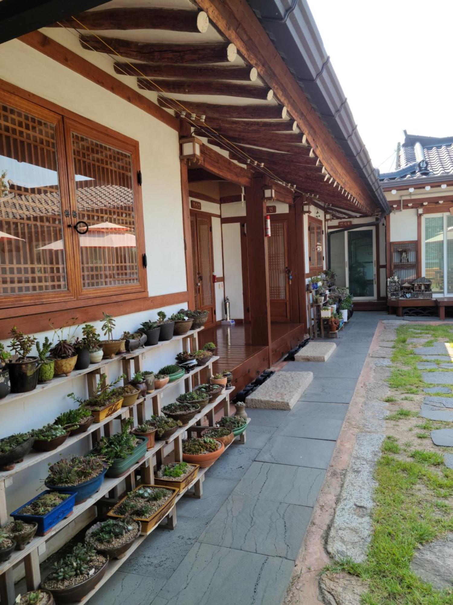 Hanok Raon คยองจู ภายนอก รูปภาพ